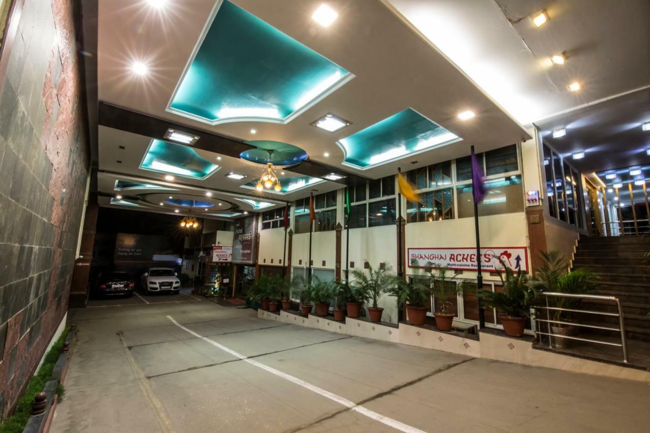 Hotel Aryaas Palayankottai Exterior photo