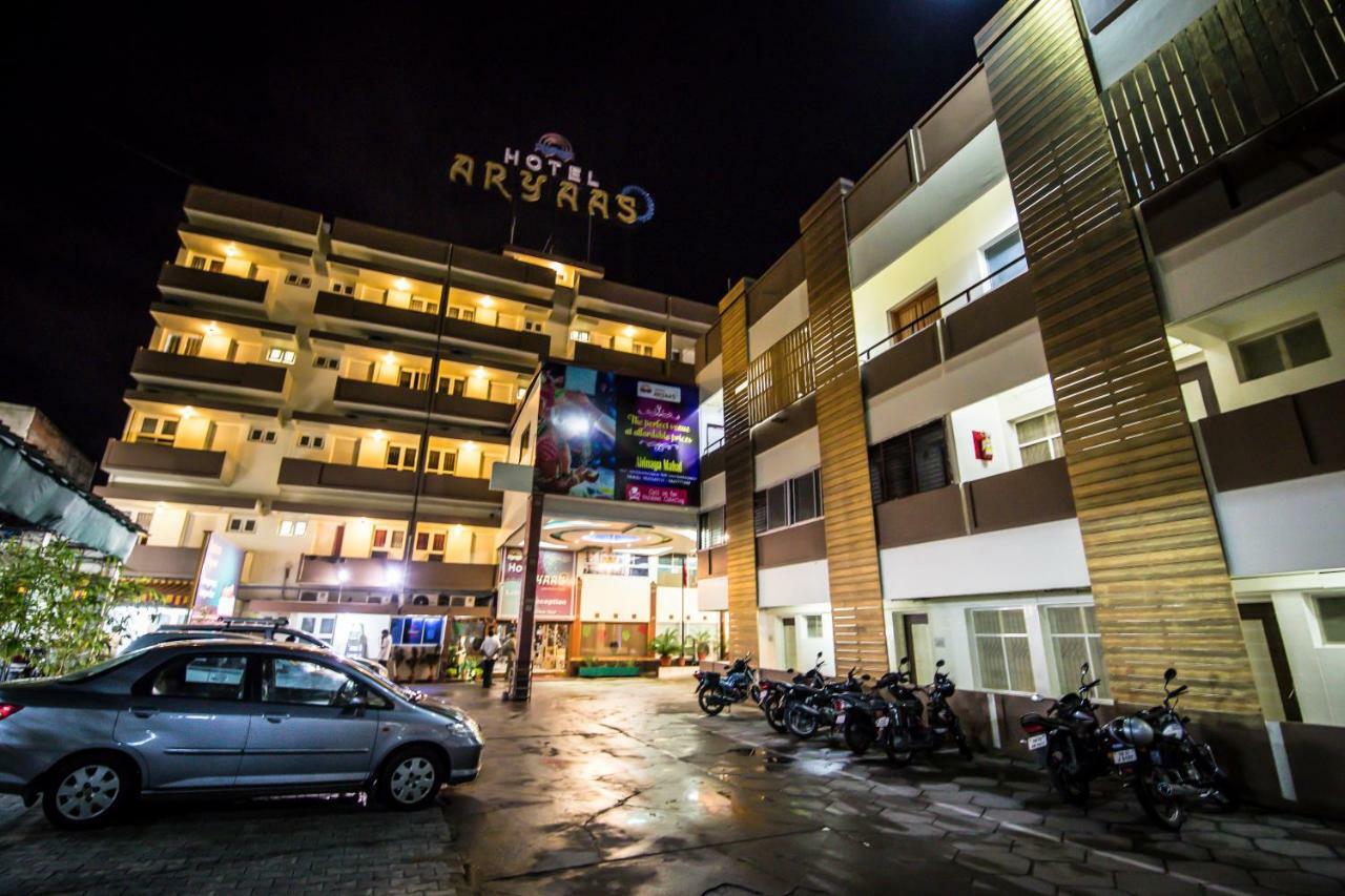 Hotel Aryaas Palayankottai Exterior photo