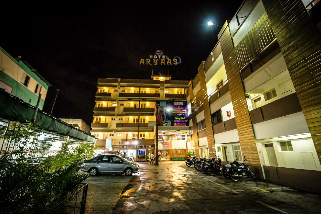 Hotel Aryaas Palayankottai Exterior photo