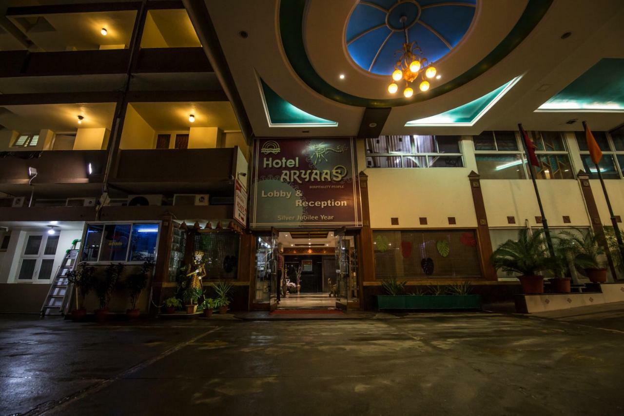 Hotel Aryaas Palayankottai Exterior photo