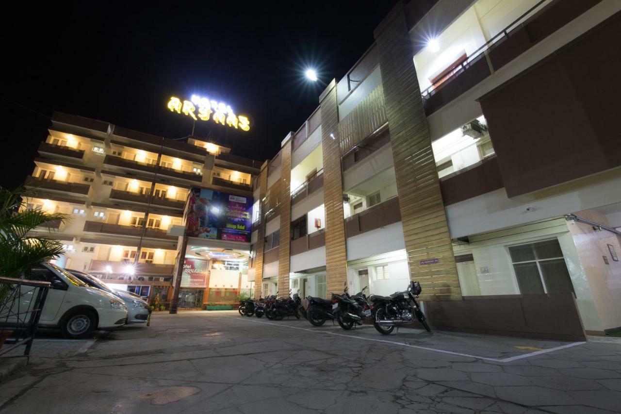 Hotel Aryaas Palayankottai Exterior photo
